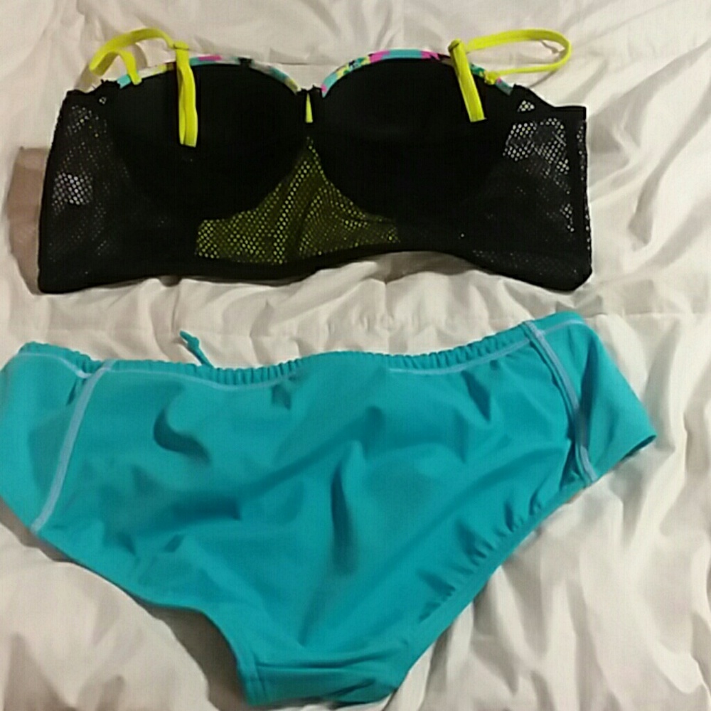 Mid RISE two piece swim suit. - Picture 2 of 6